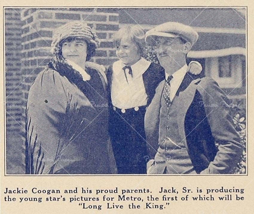 Обложка с юным актером