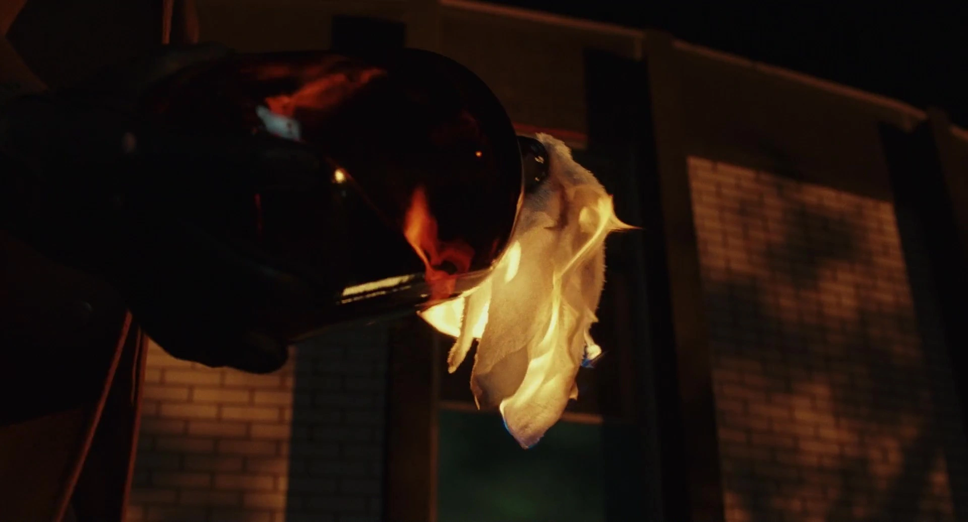 Следы поджога лаборатории